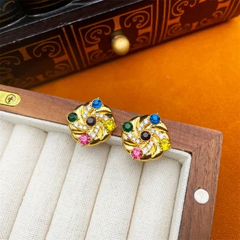 Дамски обеци-карамфил в стил на европейски и американски ретро със спирала геометрия, инкрустирани с разноцветни скъпоценни камъни, Фини луксозни обеци