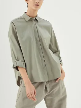 Женска тениска с декоративни копчета и веригата от мъниста 2023, Пролетно новост, която може да се клати, дамски проста свободна зелена блуза в стил ретро