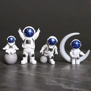 Малко украса астронавти 2024 Украса на изложбата при откриването на детската градина Подарък бебешка астронавти за рожден ден, Подарък за масата