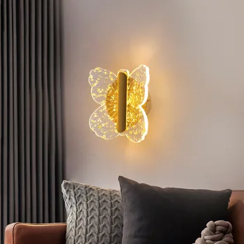 Модерният led, с монтиран на стената лампа, Прикроватное халба бира за хола новия дизайнерски хотел, Скандинавски луксозен Златна лампа с пеперуда, декоративна лампа