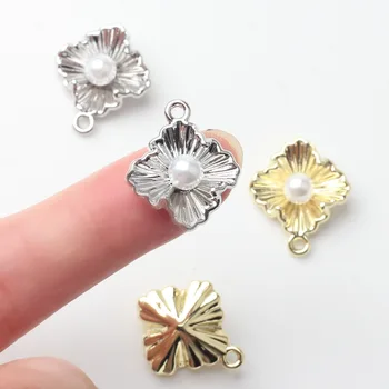 Модни окачване-цветя от с сплав с имитация на перли за бижута със собствените си ръце 10 бр./лот